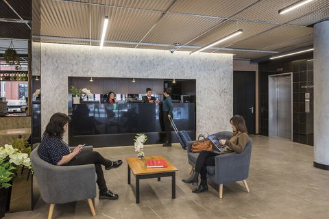 Arrow On Swanston - Accommodation Gladstone 5