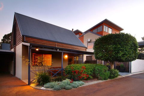 Bay Village Resort & Spa - Accommodation Gladstone 1