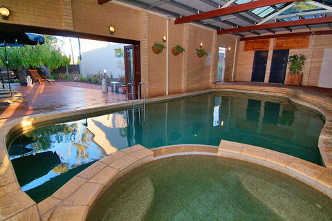 Bay Village Resort & Spa - Accommodation Gladstone 2