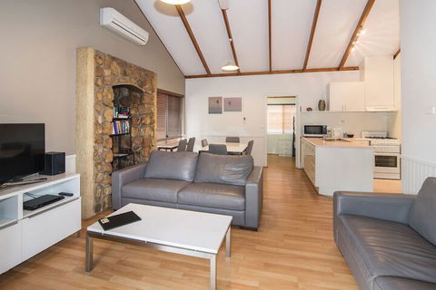 Bay Village Resort & Spa - Accommodation Gladstone 6