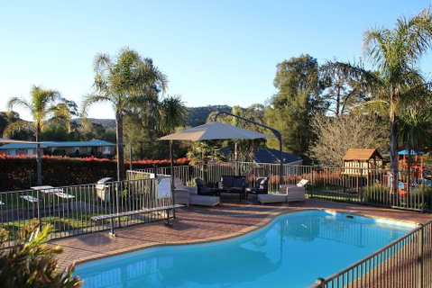 Hume Country Motor Inn - Accommodation Gladstone 2