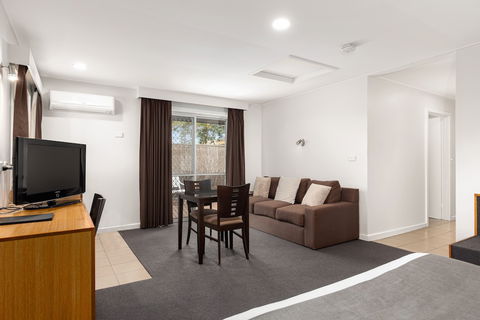 Comfort Inn Silver Birch - Accommodation Gladstone 1