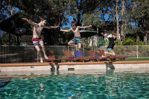 The Retreat Port Stephens - Accommodation Gladstone 4