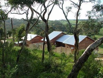 Seascape Retreat - Accommodation Gladstone 2