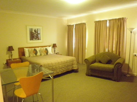 Comfort Inn Centrepoint - Accommodation Gladstone 2
