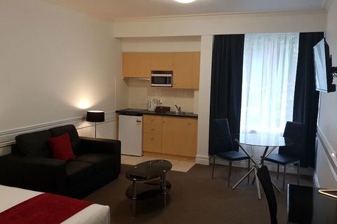 Beaumont Kew - Accommodation Gladstone 5
