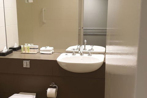 Beaumont Kew - Accommodation Gladstone 3
