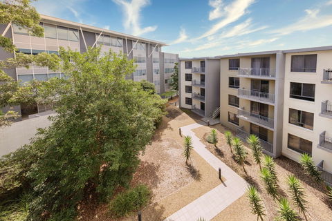 Oaks Sydney North Ryde Suites - Accommodation Gladstone 0