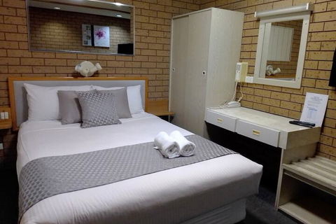 Country Home Motor Inn - Accommodation Gladstone 7
