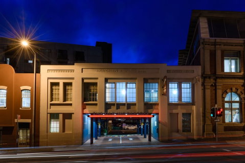 Old Woolstore Apartment Hotel - Accommodation Gladstone 0