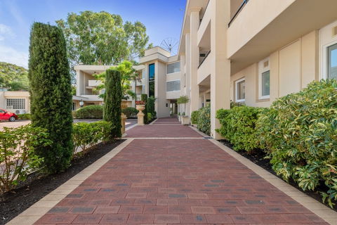 The Peninsula Riverside Serviced Apartments - Accommodation Gladstone 1