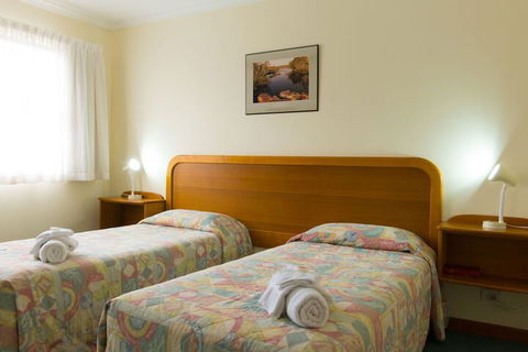 Vacation Village - Accommodation Gladstone 5