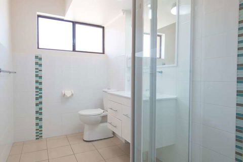 Vacation Village - Accommodation Gladstone 6