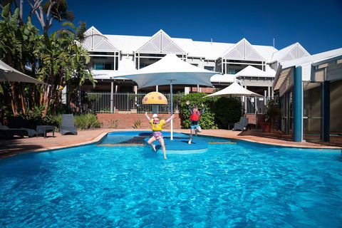 Broadwater Resort Como - Accommodation Gladstone 4
