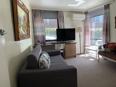 Albert Heights Serviced Apartments - Accommodation Gladstone 5