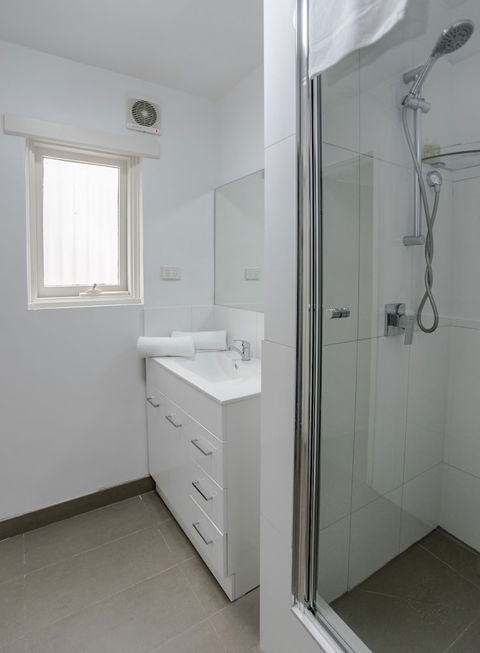 Albert Heights Serviced Apartments - Accommodation Gladstone 2