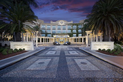 Palazzo Versace - Accommodation Gladstone 0