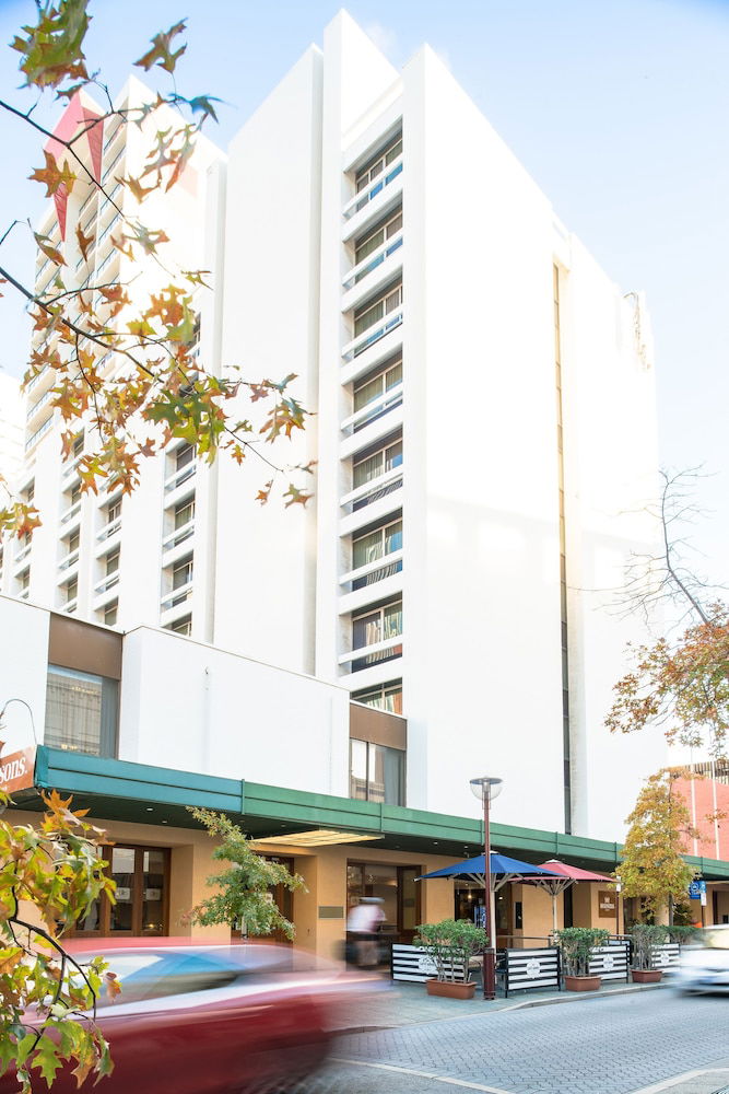 Mandogalup WA Accommodation Gladstone