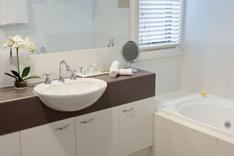 Ringwood Royale - Accommodation Gladstone 5
