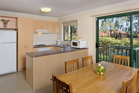 Mount Waverley Townhouses - Accommodation Gladstone 3