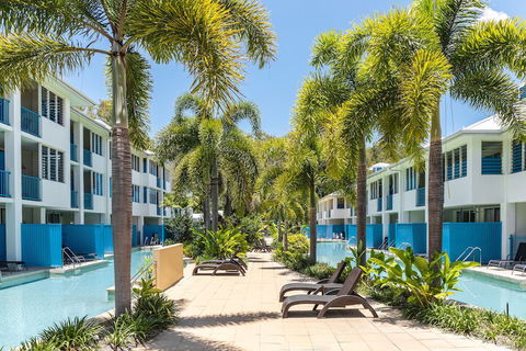 Silkari Lagoons Port Douglas - Accommodation Gladstone 3