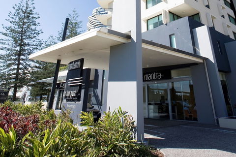 Mantra Broadbeach On The Park - Accommodation Gladstone 1