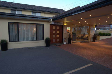 Country Plaza Queanbeyan - Accommodation Gladstone 2