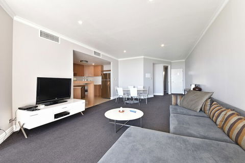 Mullaloo Beach Hotel & Apartments - Accommodation Gladstone 6