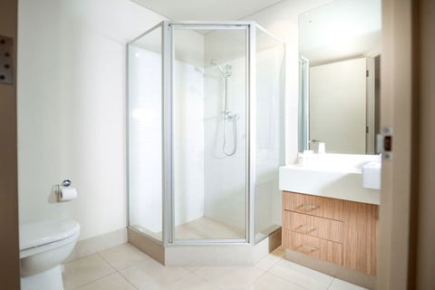 Mullaloo Beach Hotel & Apartments - Accommodation Gladstone 7