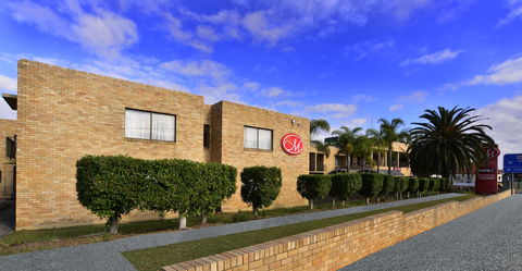 Metro Inn Ryde - Accommodation Gladstone 0