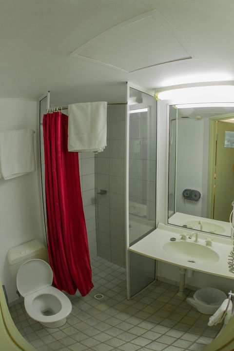 Value Inn - Accommodation Gladstone 5