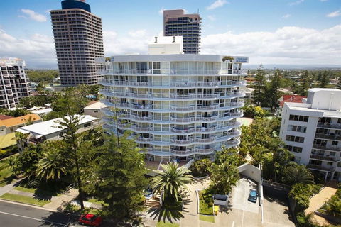 Surf Parade Resort - Accommodation Gladstone 0