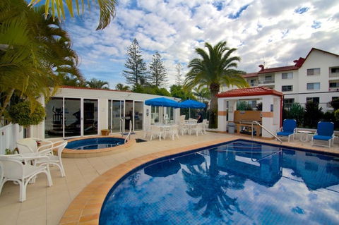 Surf Parade Resort - Accommodation Gladstone 5