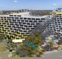 Ramada Resort by Wyndham Golden Beach - Accommodation Gladstone
