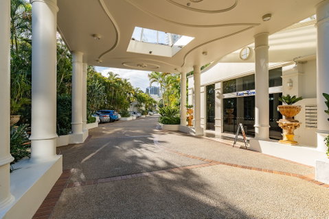 Burleigh Mediterranean Resort - Accommodation Gladstone 0