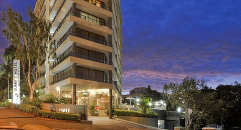 The Summit Apartments - Accommodation Gladstone 5
