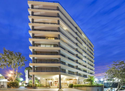 The Summit Apartments - Accommodation Gladstone 2