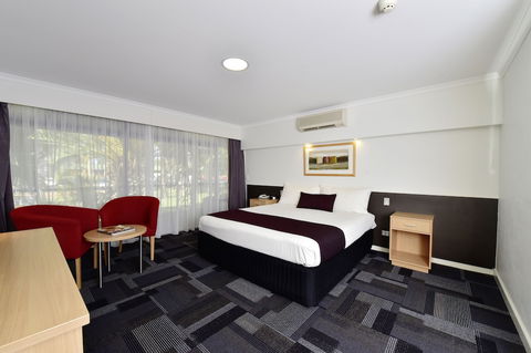 Mercure Alice Springs Resort - Accommodation Gladstone 5