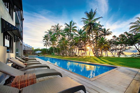 Castaways Resort & Spa Mission Beach - Accommodation Gladstone 1