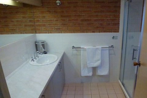 Colonial Motor Inn Bairnsdale - Accommodation Gladstone 6
