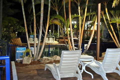 Club Surfers - Accommodation Gladstone 2