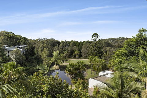 Pacific Bay Resort - Accommodation Gladstone 0