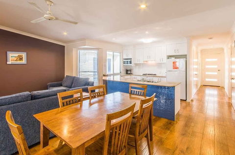Fraser Island Beach Houses - Accommodation Gladstone 5