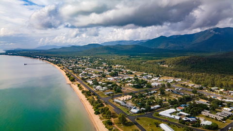 Cardwell Beachcomber Motel And Tourist Park - Accommodation Gladstone 0