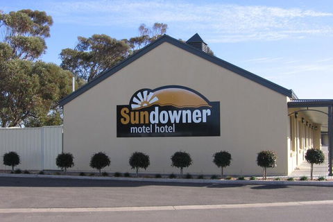 Sundowner Motel Hotel - Accommodation Gladstone 4