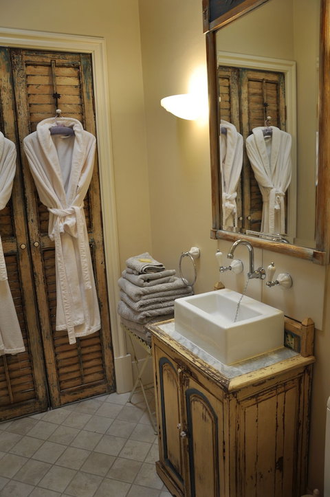 Athelney Cottage - Accommodation Gladstone 2