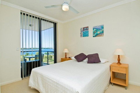 Aqualine Apartments - Accommodation Gladstone 4