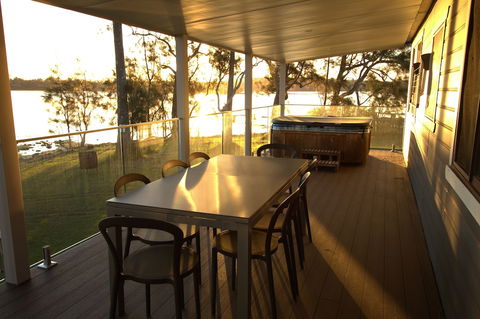 Dungowan Waterfront Apartments - Accommodation Gladstone 4
