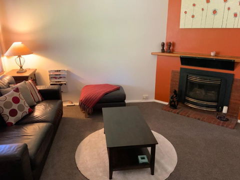 Oats Cottage - Accommodation Gladstone 6