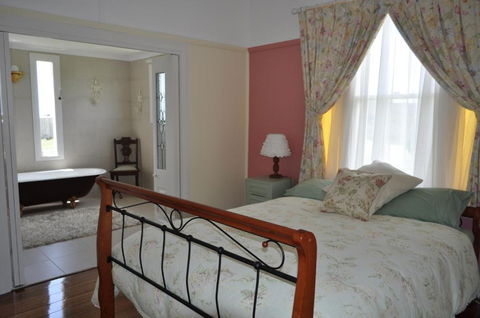 Beths Cottage Roaring 40s - Accommodation Gladstone 6